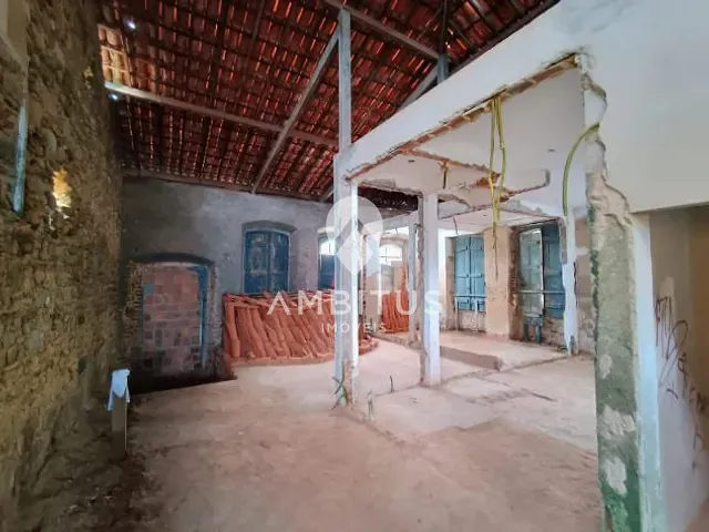 Casa com 180m² 3 quartos e 1 banheiro, à venda, no bairro Monte Serrat em Salvador