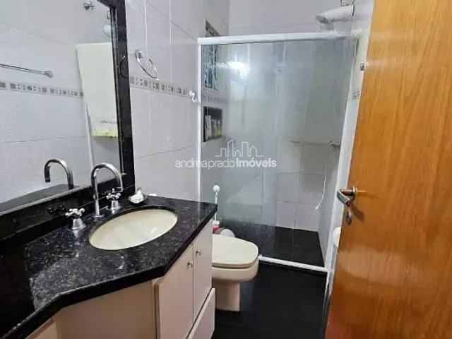 Casa com 317m² 3 quartos e 3 banheiros, à venda, no bairro Jardim do Leste em Londrina