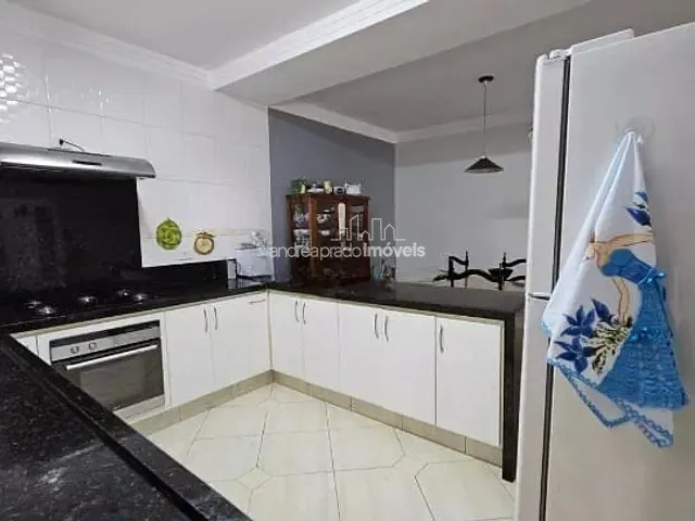 Casa com 317m² 3 quartos e 3 banheiros, à venda, no bairro Jardim do Leste em Londrina