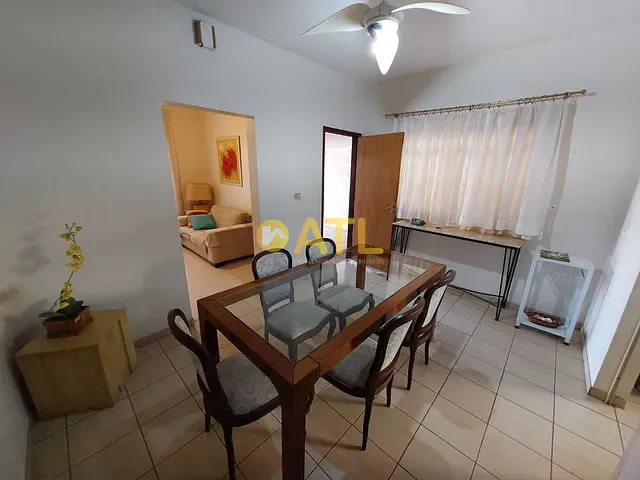 Casa com 380m², para alugar, no bairro Vila Moraes em Ourinhos