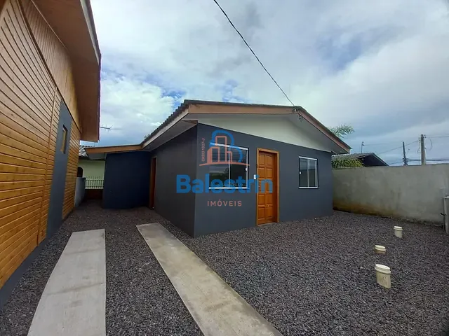 Casa 6 quartos e 3 banheiros, à venda, no bairro Santo Antônio em Fraiburgo