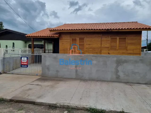 Casa 6 quartos e 3 banheiros, à venda, no bairro Santo Antônio em Fraiburgo