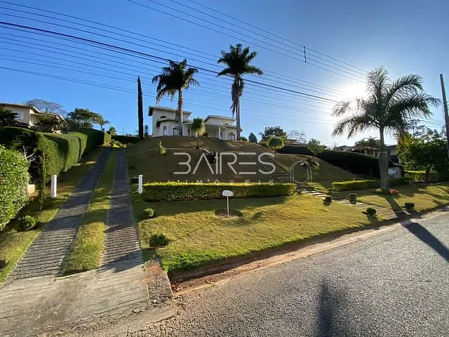 Casa com 1605m² 4 quartos e 3 banheiros, à venda, no bairro Condomínio Jardim das Palmeiras em Bragança Paulista