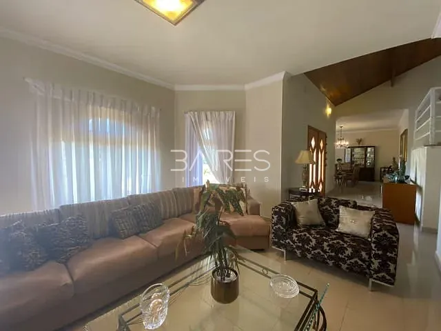 Casa com 1605m² 4 quartos e 3 banheiros, à venda, no bairro Condomínio Jardim das Palmeiras em Bragança Paulista