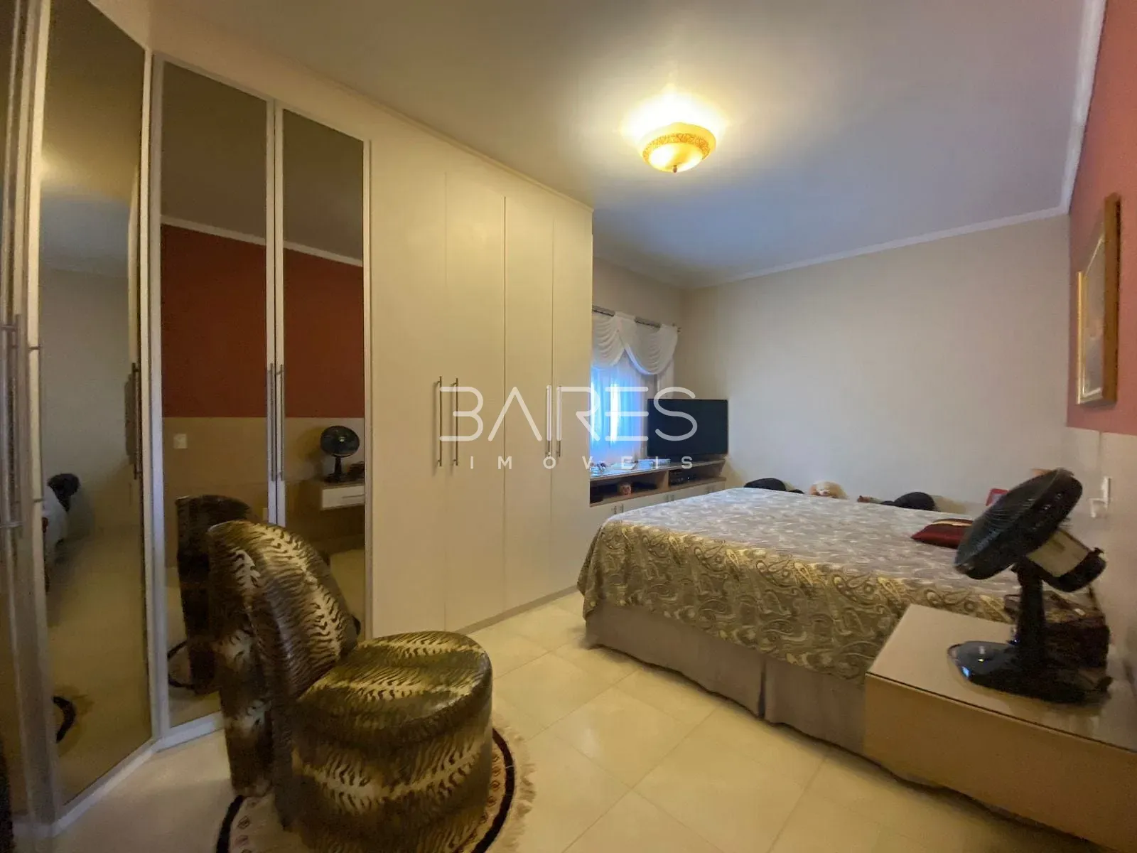 Casa, 4 quartos, 330 m² - Foto 9
