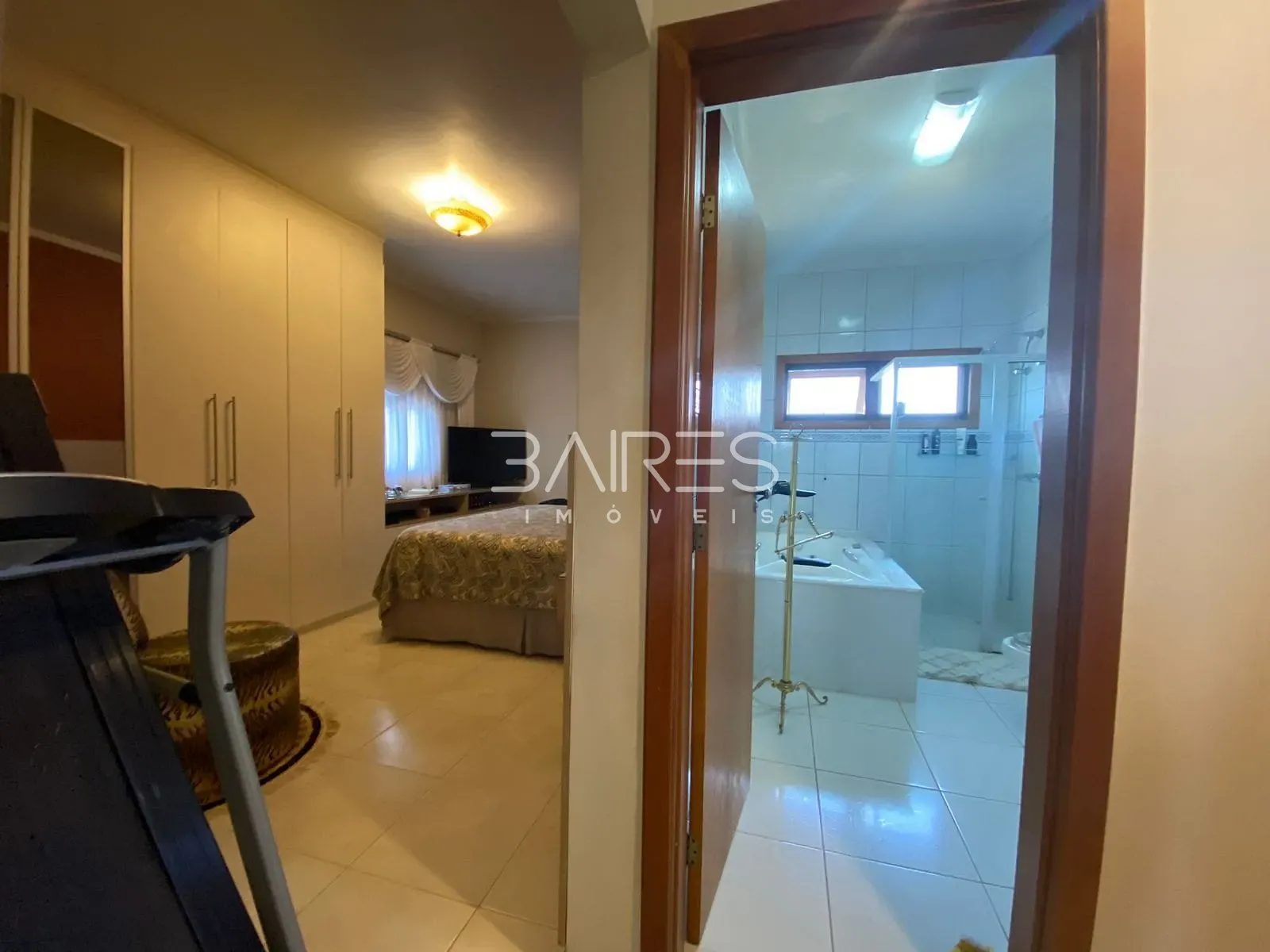 Casa, 4 quartos, 330 m² - Foto 10