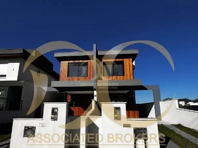 Casa com 157m² 3 quartos e 3 banheiros, à venda, no bairro Campeche em Florianópolis