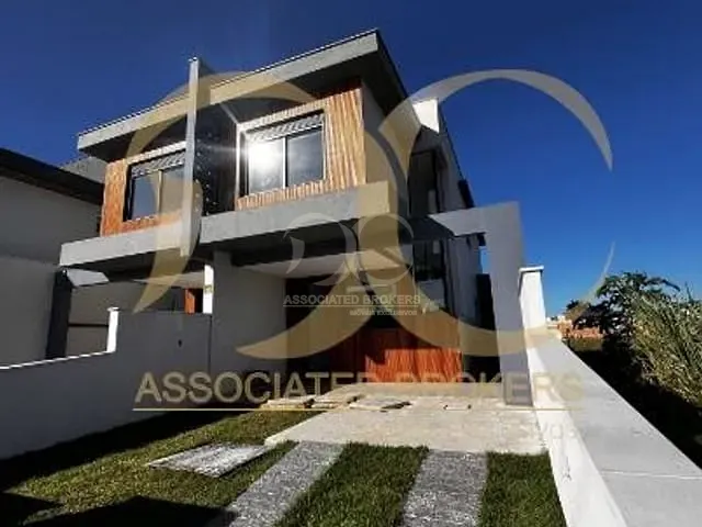 Casa com 157m² 3 quartos e 3 banheiros, à venda, no bairro Campeche em Florianópolis