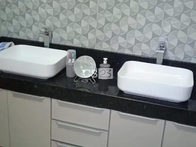 Casa com 312m² 3 quartos e 2 banheiros, à venda, no bairro Condominio Residencial Habitten Santa Regina em Londrina