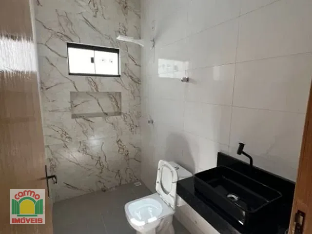 Casa com 150m² 3 quartos e 2 banheiros, à venda, no bairro Jardim Flor de Liz em Anápolis