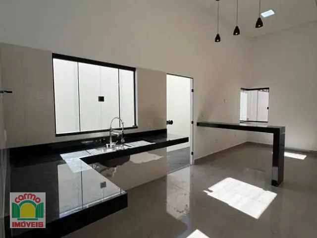 Casa com 150m² 3 quartos e 2 banheiros, à venda, no bairro Jardim Flor de Liz em Anápolis