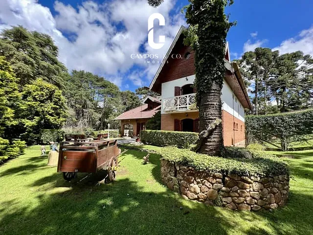 Casa com 4270m² 6 quartos e 5 banheiros, à venda, no bairro Residencial Véu da Noiva em Campos Do Jordão
