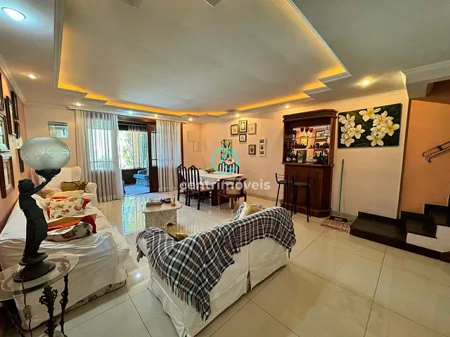 Casa com 300m² 4 quartos e 4 banheiros, à venda, no bairro Recreio dos Bandeirantes em Rio de Janeiro