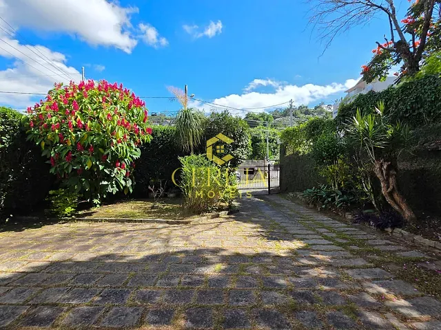 Casa com 760m² 4 quartos e 1 banheiro, à venda, no bairro Braunes em Nova Friburgo