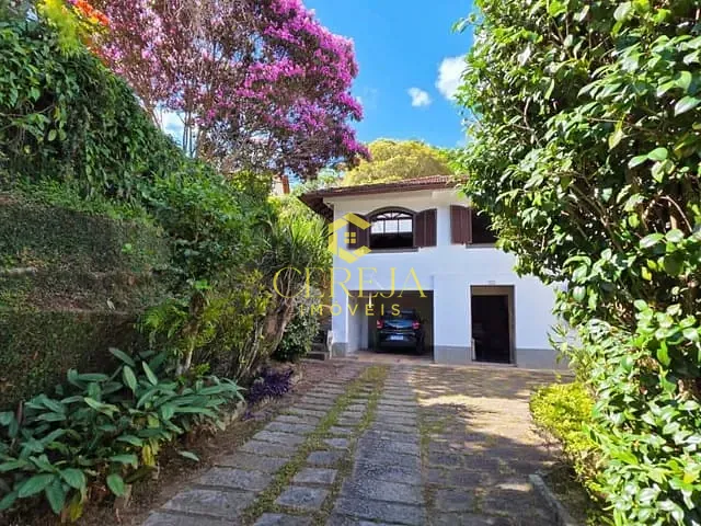 Casa com 760m² 4 quartos e 1 banheiro, à venda, no bairro Braunes em Nova Friburgo