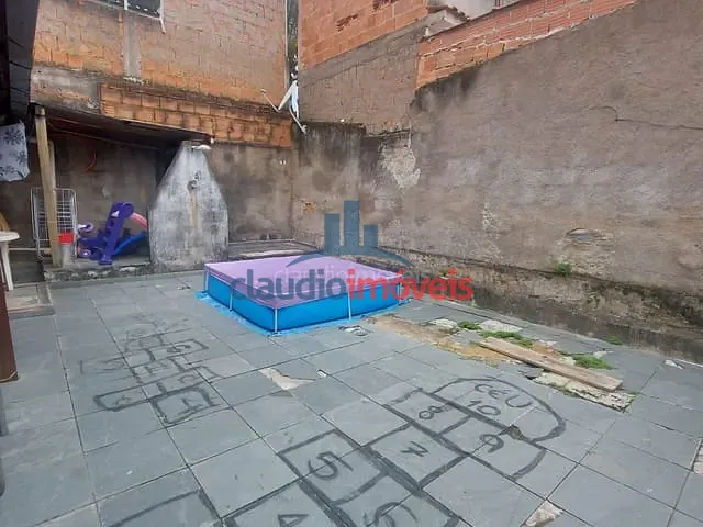 Casa 4 quartos e 2 banheiros, à venda, no bairro Goiabal em Barra Mansa