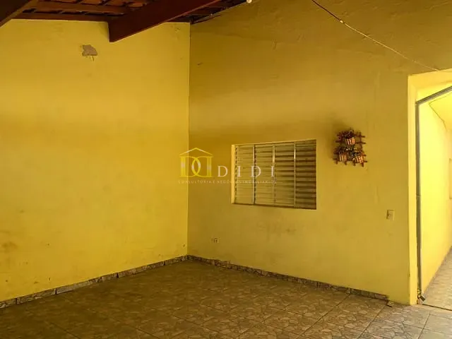 Casa 2 quartos e 1 banheiro, à venda, no bairro Parque Residencial Célia Maria em Porto Feliz