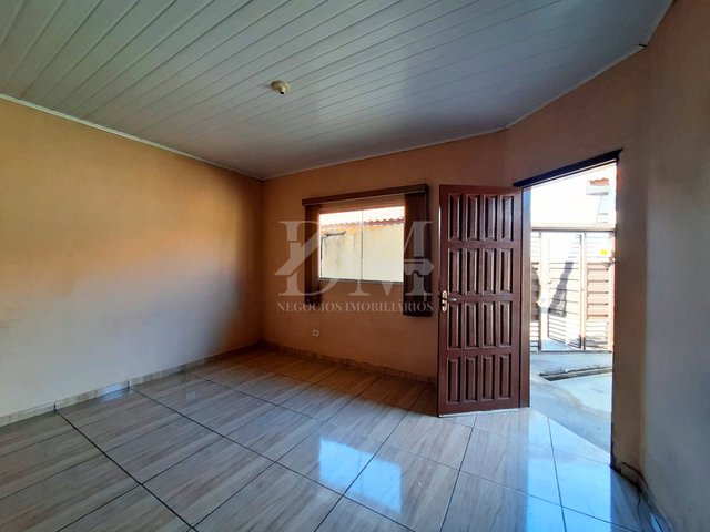 Casa 2 quartos e 1 banheiro, para alugar, no bairro Remonta em Jaguariaíva