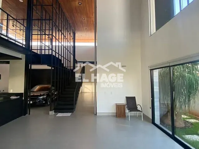Casa com 490m² 3 quartos e 5 banheiros, à venda, no bairro Jardim Itália em Cuiabá