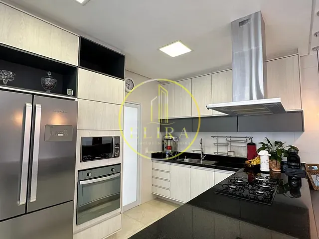 Casa com 450m² 3 quartos e 4 banheiros, à venda, no bairro Chácara Letônia em Americana