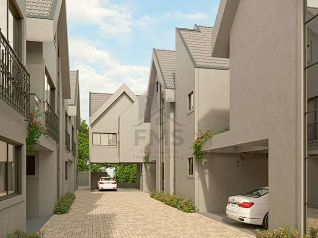 Casa com 367m² 4 quartos e 5 banheiros, à venda, no bairro Ahú em Curitiba
