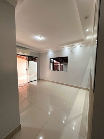 Casa com 406m² 3 quartos e 3 banheiros, à venda, no bairro Jardim Presidente em Goiânia