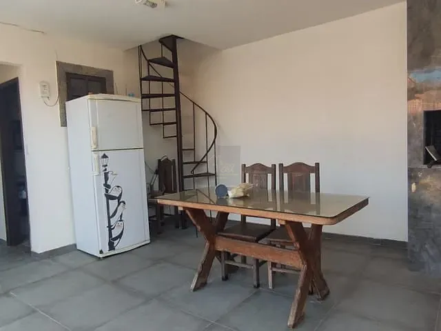 Casa com 360m² 5 quartos e 4 banheiros, à venda, no bairro Ponta Grossa em Maricá