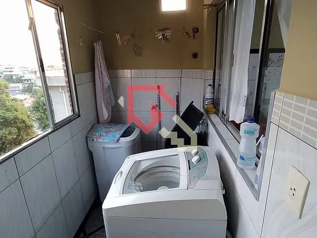 Sobrado 5 quartos e 4 banheiros, à venda, no bairro Vila Magini em Mauá