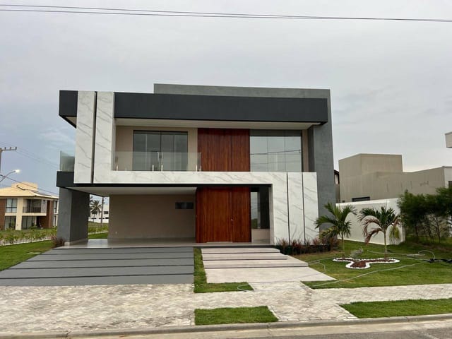 Casa com 535m² 4 quartos e 5 banheiros, à venda, no bairro Centro em Barra dos Coqueiros