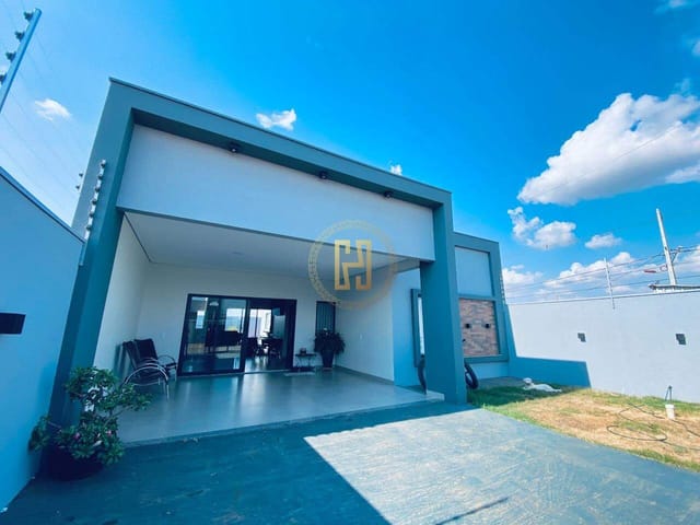 Casa com 265m² 3 quartos e 2 banheiros, à venda, no bairro Montserrat em Nova Mutum