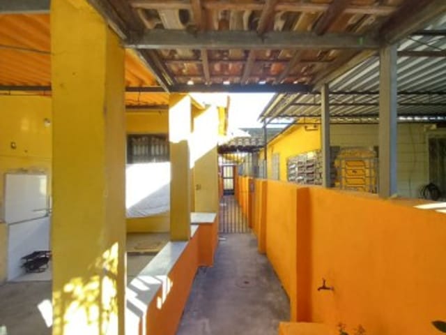Foto do Casa - BRÁS DE PINA - CASA COM 2 QUARTOS, BANHEIRO, SALA, HALL, COZINHA E ÁREA DE SERVIÇO , JUNTO AO COMÉRCIO. | Hilmar