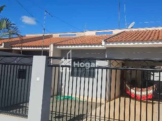 Casa com 152m² 2 quartos e 1 banheiro, à venda, no bairro Manoel Müller em Rolândia