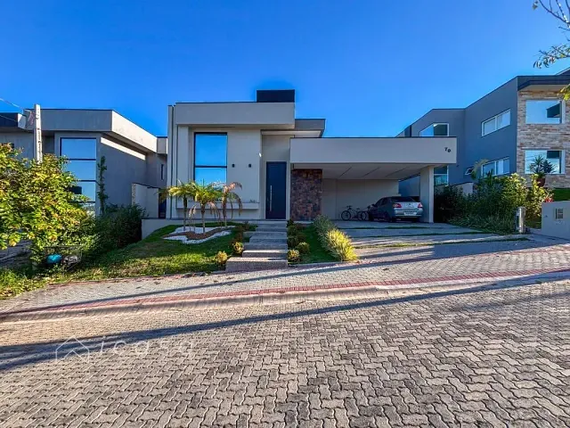 Casa com 510m² 3 quartos e 5 banheiros, à venda, no bairro Condomínio Residencial Ecopark Bourbon em Caçapava