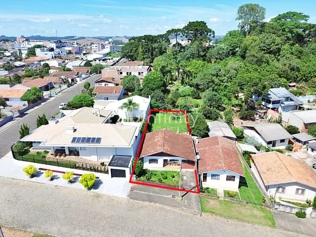 Casa com 573m² 3 quartos e 2 banheiros, à venda, no bairro Alto de Mafra em Mafra
