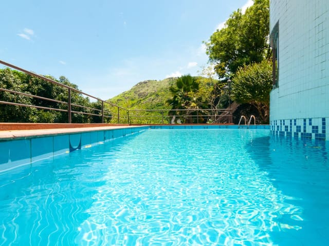 Casa com 1863m² 4 quartos e 7 banheiros, à venda, no bairro Fradinhos em Vitória