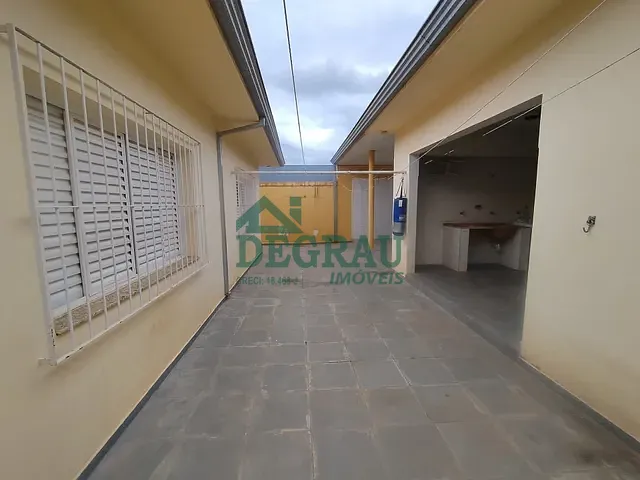 Casa com 360m² 4 quartos e 1 banheiro, à venda, no bairro Jardim Europa em Itapeva