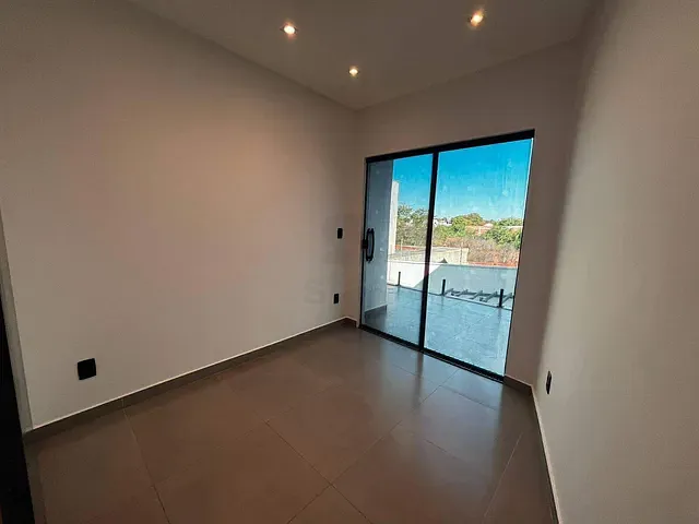 Casa 4 quartos e 5 banheiros, à venda, no bairro Caminho dos Lagos em Paulo Afonso