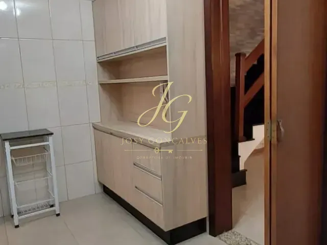 Casa com 247m² 3 quartos e 3 banheiros, à venda, no bairro Vila Caputera em Mogi das Cruzes