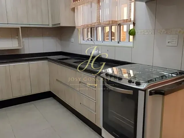 Casa com 247m² 3 quartos e 3 banheiros, à venda, no bairro Vila Caputera em Mogi das Cruzes
