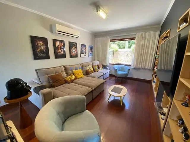 Casa com 2528m² 7 quartos e 10 banheiros, à venda, no bairro Itaipava em Petrópolis