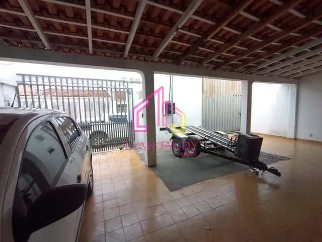 Casa com 300m² 5 quartos e 3 banheiros, à venda, no bairro JARDIM EUROPA em Cuiabá