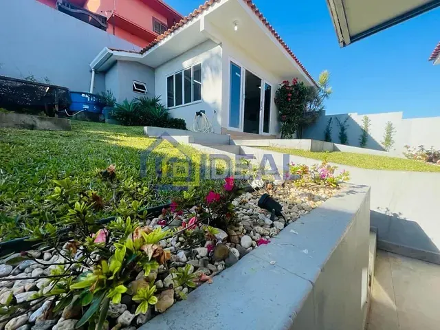 Casa 3 quartos e 4 banheiros, à venda, no bairro Jardim em Concórdia