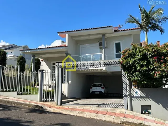 Casa 3 quartos e 4 banheiros, à venda, no bairro Jardim em Concórdia
