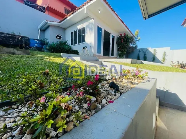 Casa 3 quartos e 4 banheiros, à venda, no bairro Jardim em Concórdia