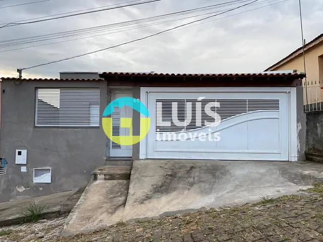 Casa 3 quartos e 2 banheiros, à venda, no bairro PARQUE DO TREVO em Guaranésia