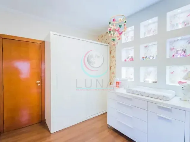Casa 4 quartos e 6 banheiros, à venda ou para alugar, no bairro Saúde em São Paulo