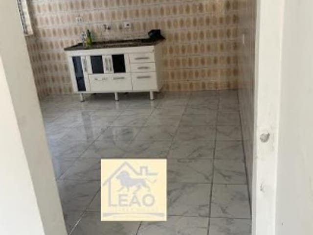 Casa 3 quartos e 1 banheiro, à venda ou para alugar, no bairro Vila Yolanda em Osasco