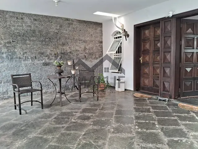 Casa com 315m² 3 quartos e 3 banheiros, à venda, no bairro Centro em Piracicaba