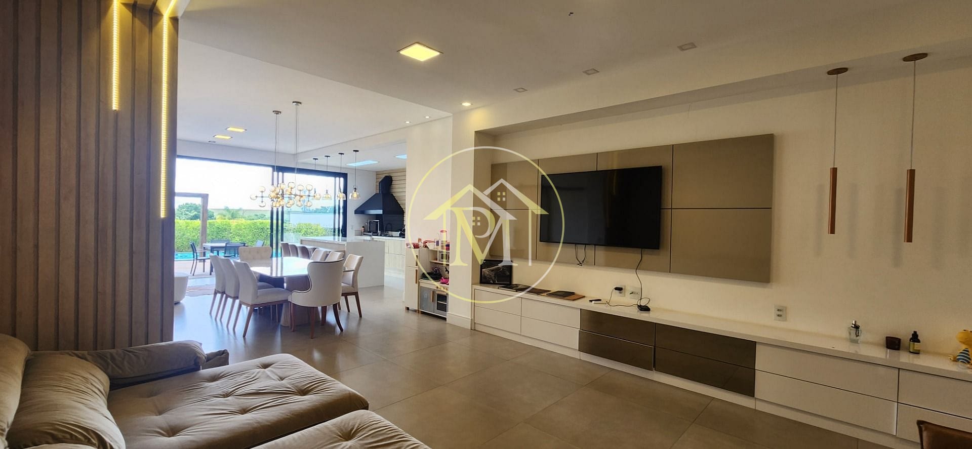 Casa à venda e aluguel com 3 quartos, 246m² - Foto 12