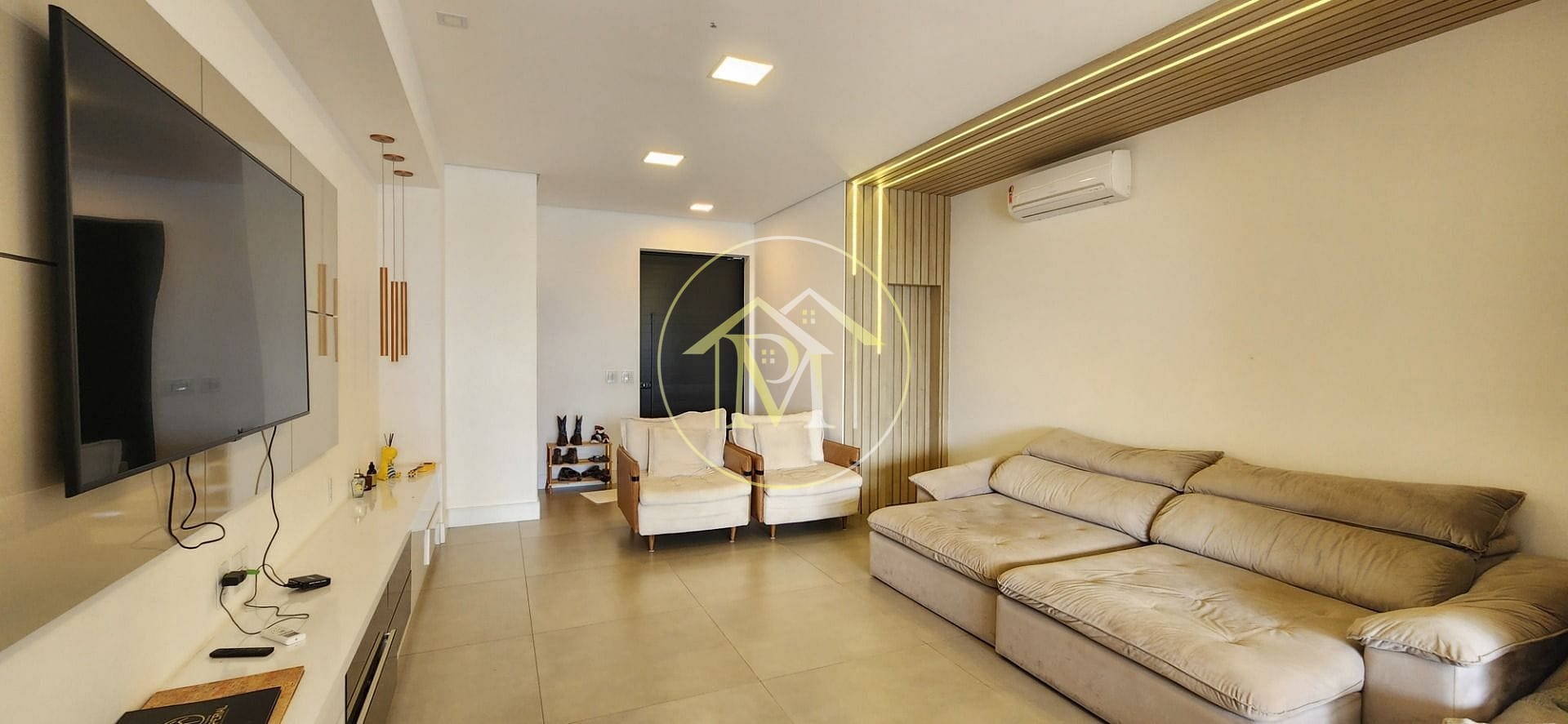 Casa à venda e aluguel com 3 quartos, 246m² - Foto 17